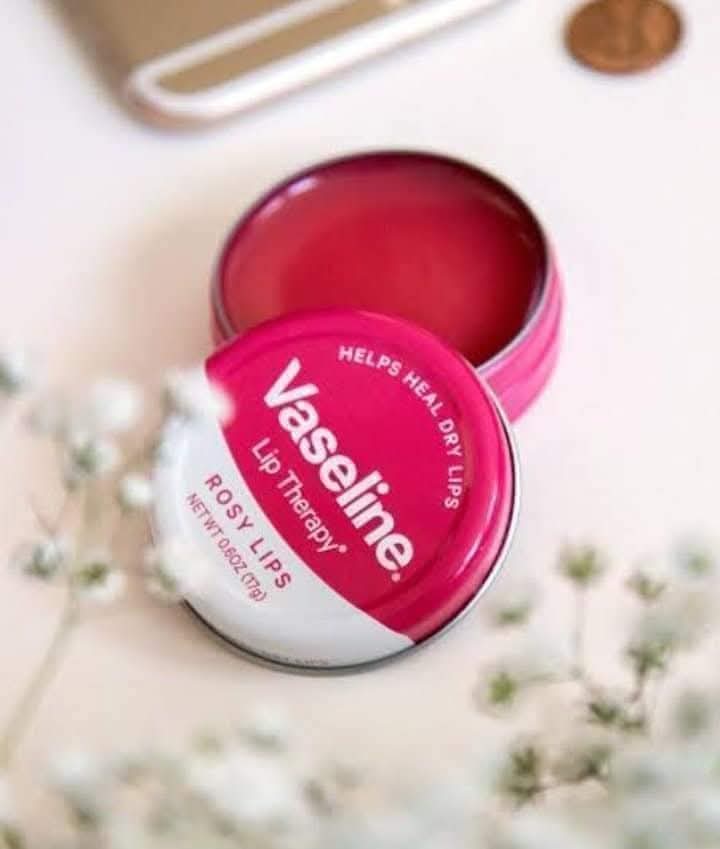 Vaseline lip therapy - Image 1